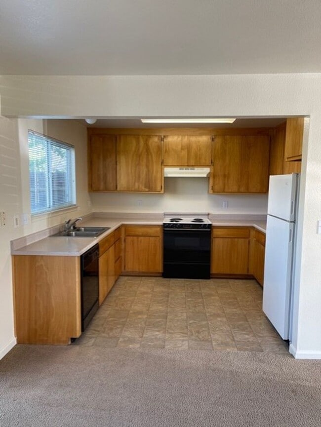 Building Photo - call817