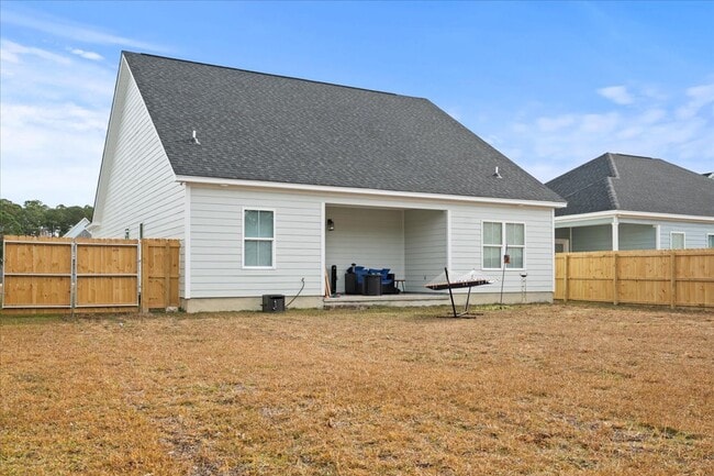 Building Photo - 451 Clark Branch Rd