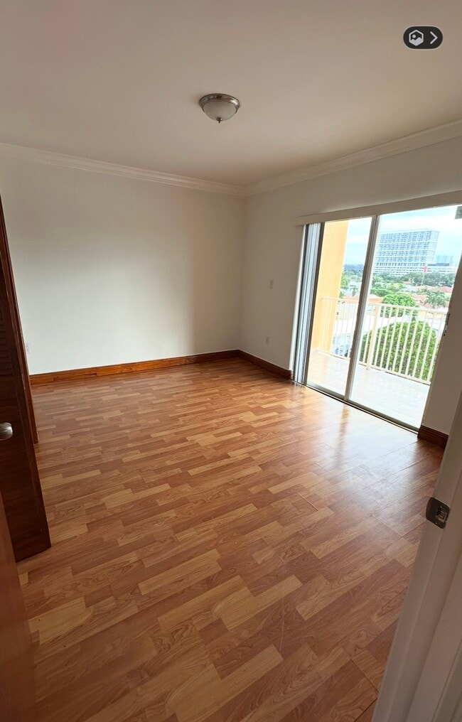 Foto del edificio - 2441 SW 31st Ave