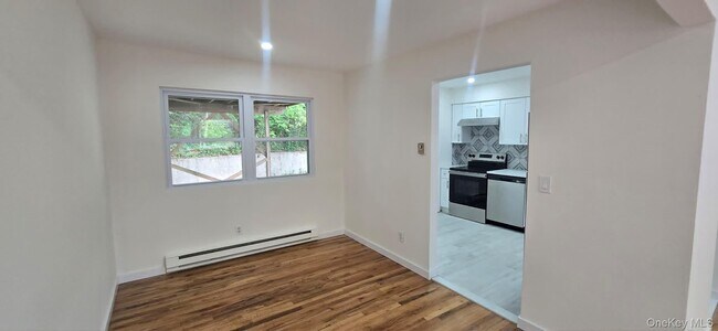 Foto del edificio - 153 Vernon Valley Rd