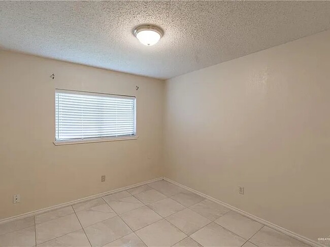 Foto del edificio - 7508 N 22nd St