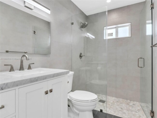 Building Photo - 10640 SW 96th St
