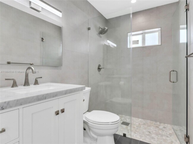 Foto del edificio - 10640 SW 96th St