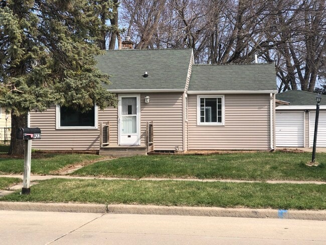 Building Photo - 922 W Weiland Ave