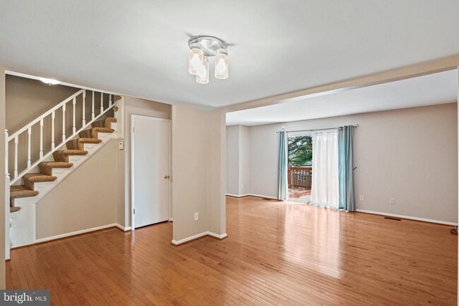 Building Photo - 7 Castlehill Ct
