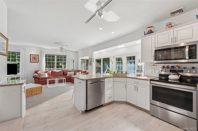 Foto del edificio - 35 Halsey Rd