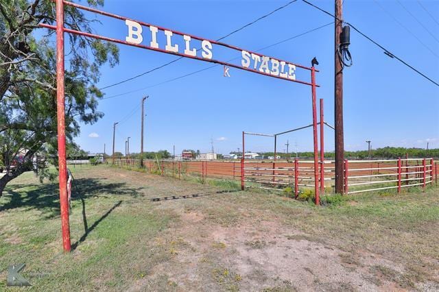 Foto del edificio - 8456 Spinks Rd