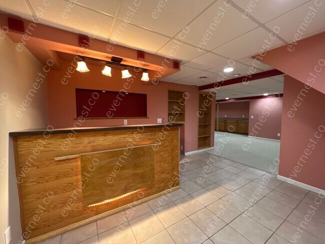 Foto del edificio - 1660 Brookdale Dr