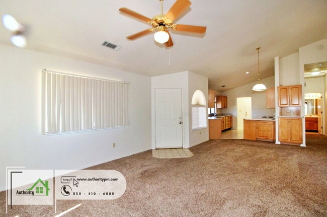 Building Photo - 21906 Chimney Rock Dr