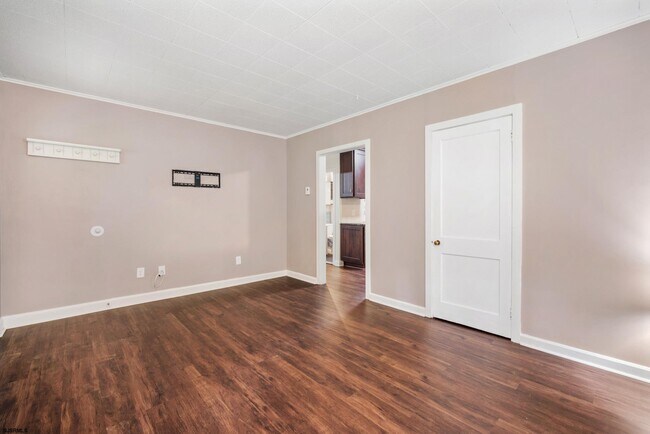 Foto del edificio - 623 W Shiller St