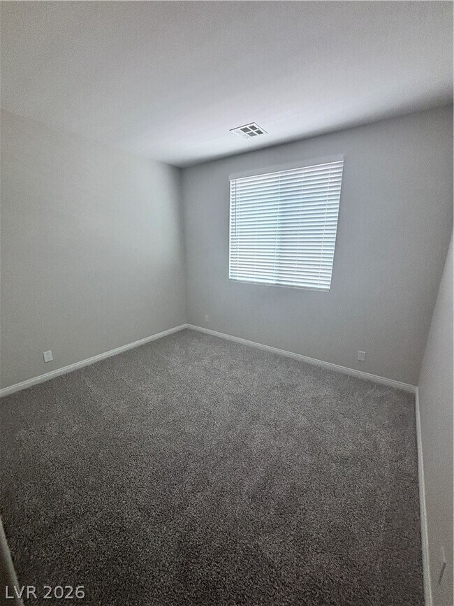 Building Photo - 3117 Greenfriar Ave