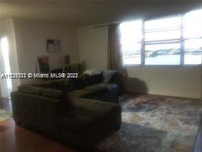 Building Photo - 1301 NE Miami Gardens Dr