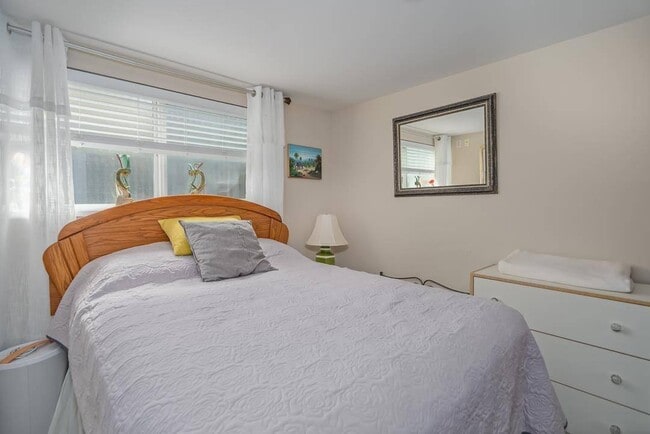 Photo du bâtiment - 11420 Seabrook Crescent