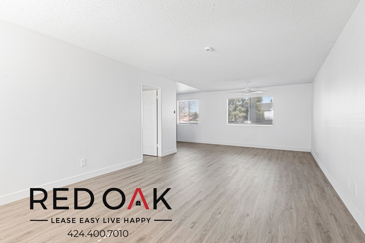 Foto principal - ~1 Month FREE~ Welcoming Two Bedroom with ...