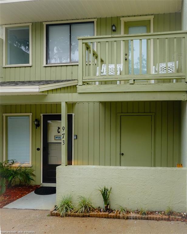 Building Photo - 1561 Lakeview Dr