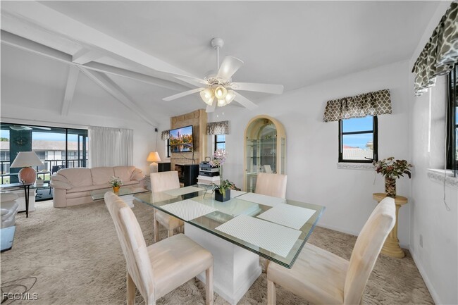 Foto del edificio - 1011 SE 40th St