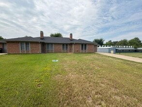 Building Photo - 13631 TX-364 Spur