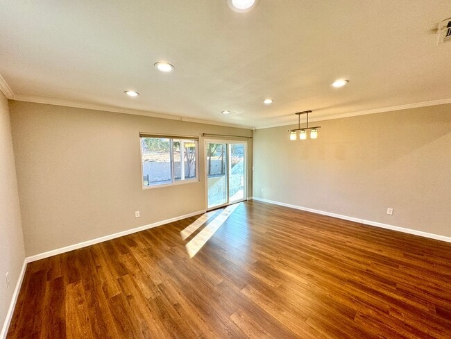 Building Photo - Great 3B/2BA House in San Marcos!