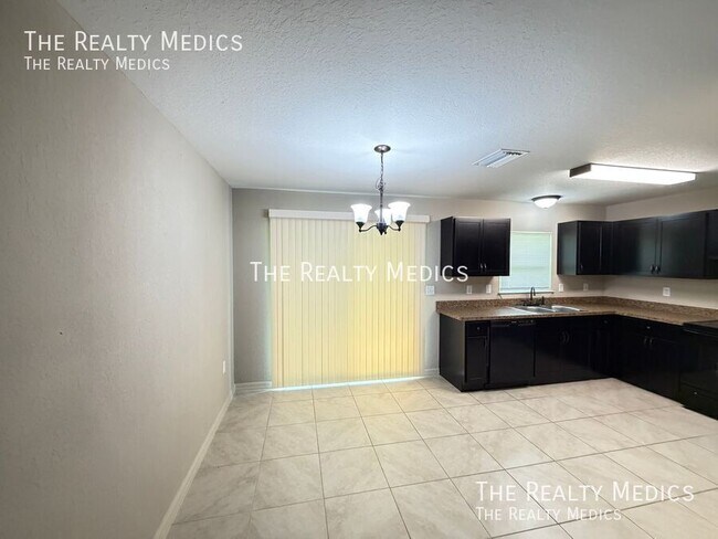 Foto del edificio - 4864 SE 137th Pl