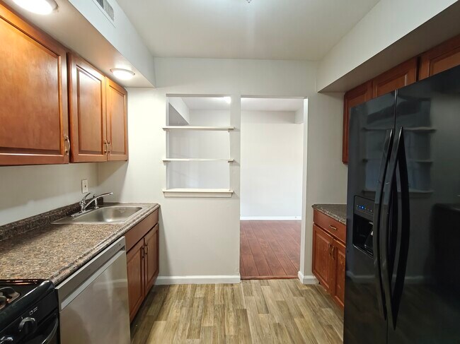 Foto del edificio - 60 Farmhouse Rd