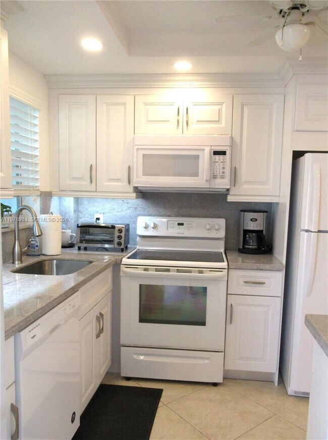 Foto del edificio - 580 Egret Dr