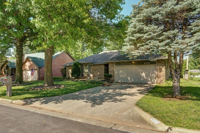 Foto del edificio - Charming 3 Bed | 2 Bath Home with Beautiful Outdoor Living