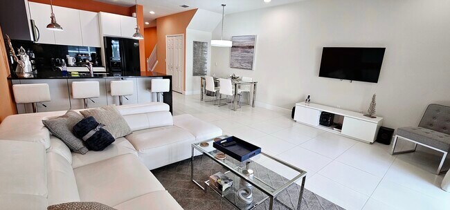 Foto del edificio - 1534 Retreat Cir