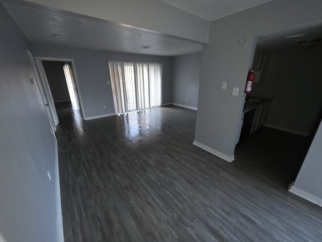 Foto del edificio - 225 W McDowell Rd