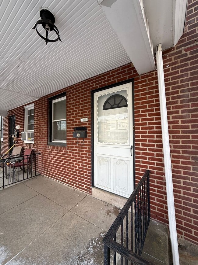 Photo - Cute 3 bedroom 1 bathroom in Lawncrest House