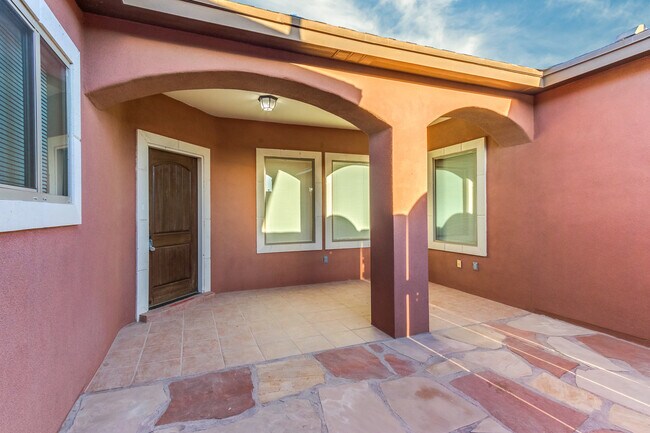Foto del edificio - Home For Rent - Beautiful Single Story Hom...