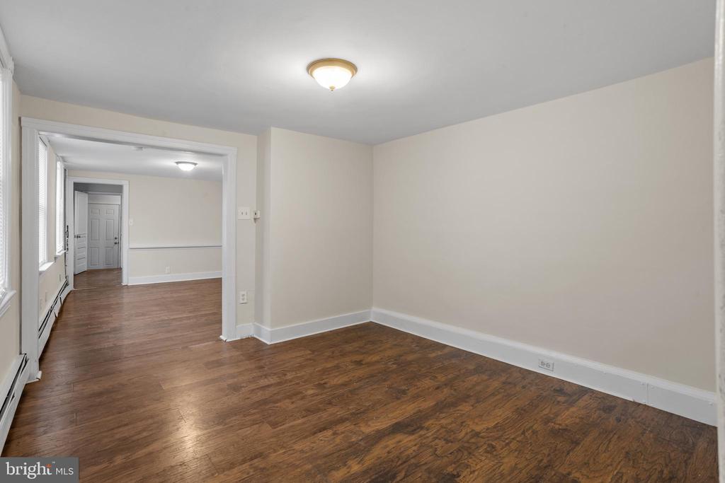 Primary Photo - 312 York St