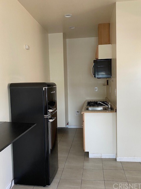 Foto del edificio - 7717 Craner Ave