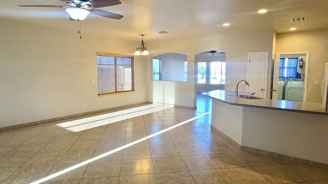 Foto del edificio - Remodeled 3-bedroom in great Gilbert ocation