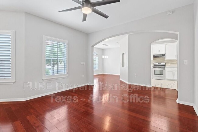 Building Photo - 5632 Toscana Ave