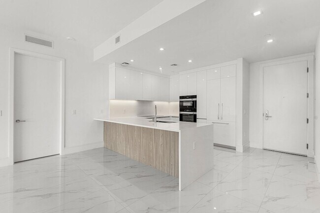 Foto del edificio - 220 Lake Shore Dr