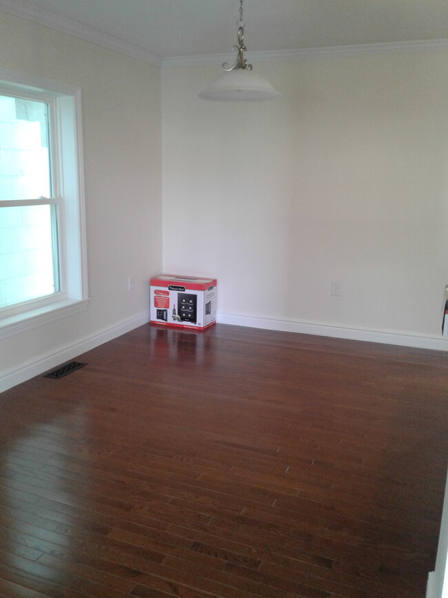 Dining Room - 1516 Thackery St