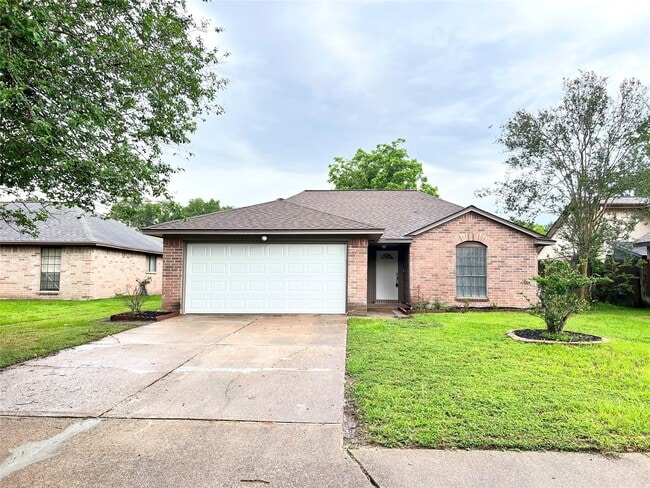 Building Photo - 21414 Park Run Dr