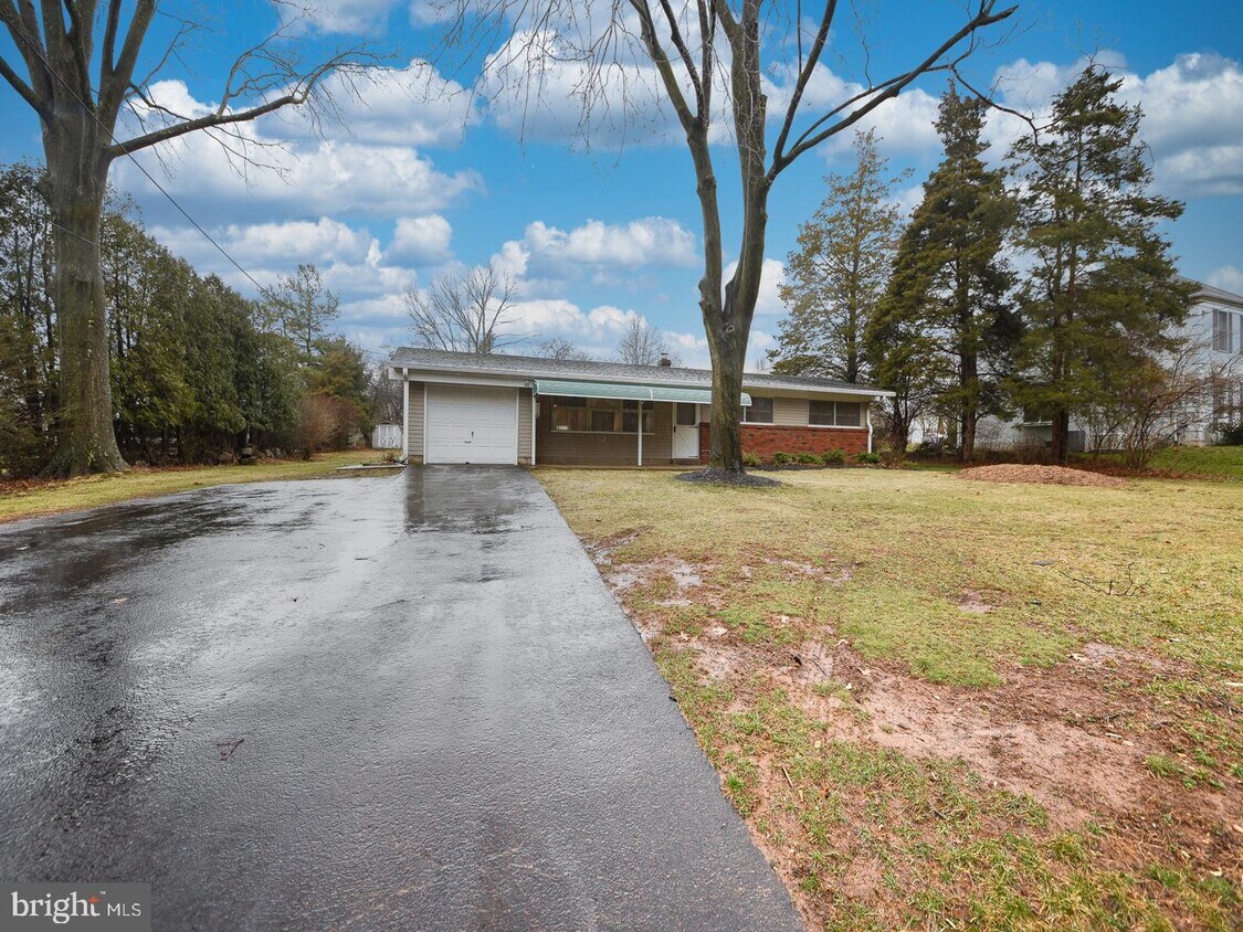 408 W Prospect Ave, North Wales, PA 19454 House for Rent in North