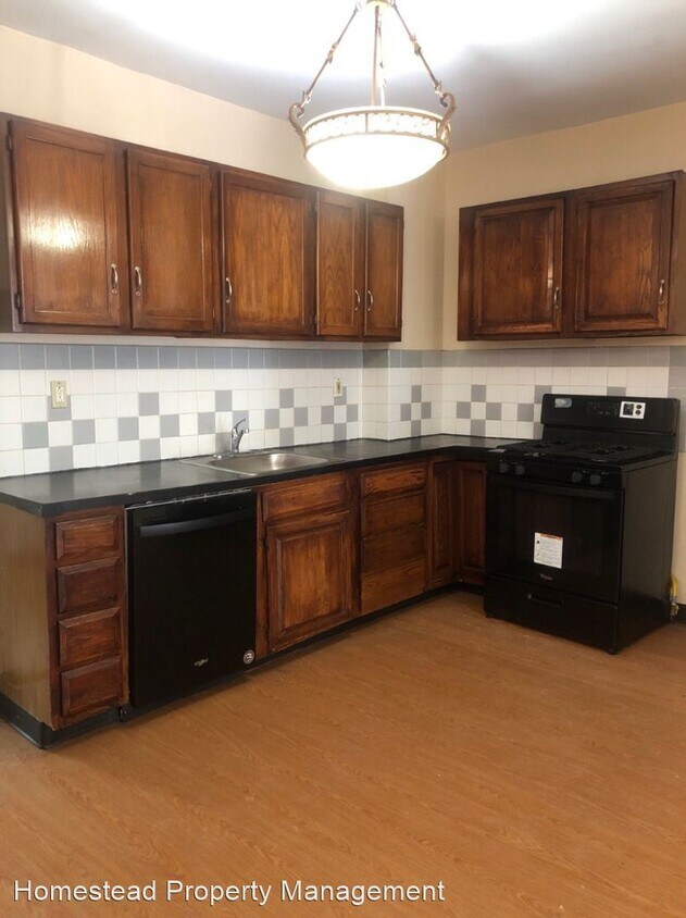 Primary Photo - 3 br, 1 bath House - 118 Francis St