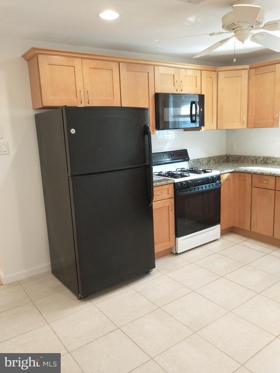 Foto del edificio - 1529 W Porter St