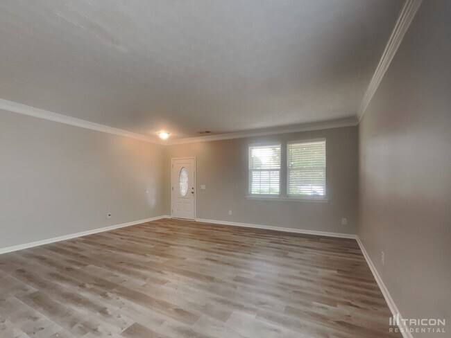 Building Photo - 2140 Manchester Ct