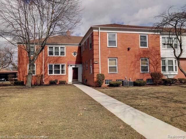 Primary Photo - 21437 Kingsville St