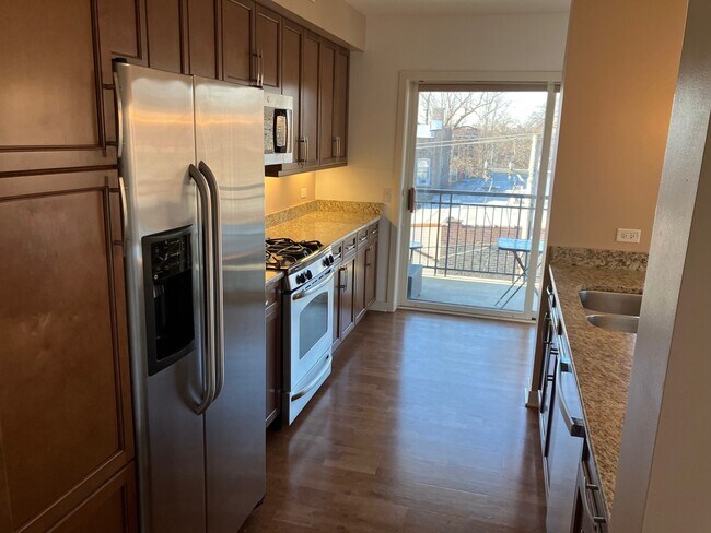 Foto del edificio - 5858 N Broadway St