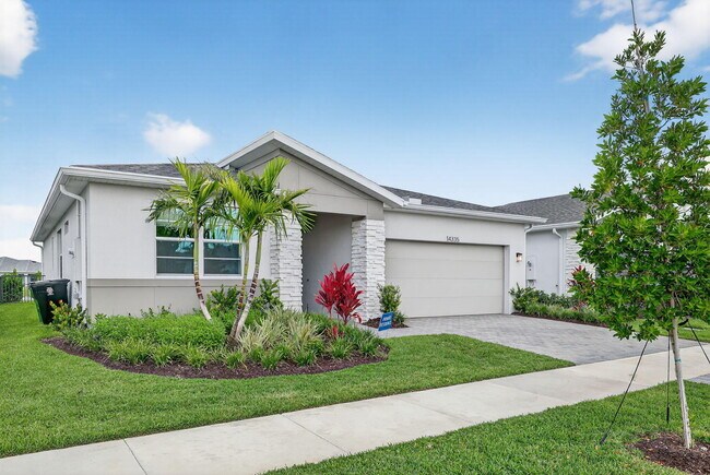 Building Photo - 14335 SW Skye Dr