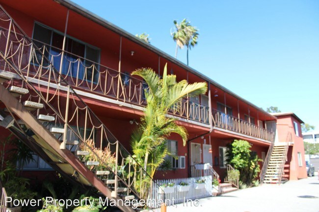Foto del edificio - 3761 S Barrington Ave