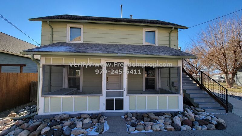 Primary Photo - 309 W 1st St
