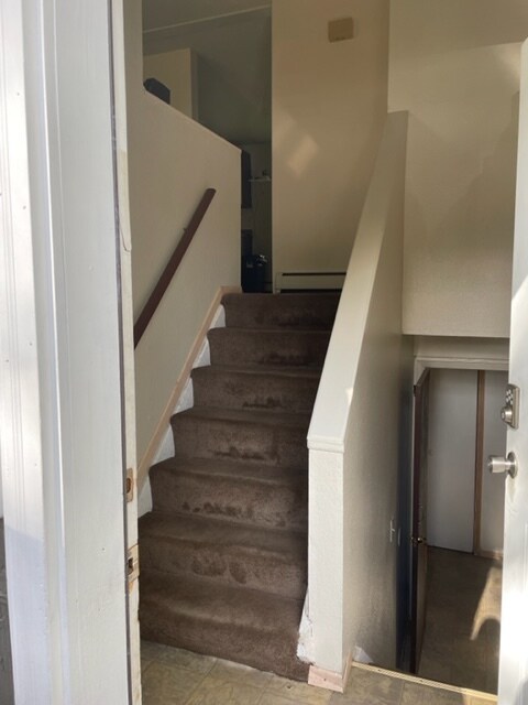 Entry Way - 872 Ridge Loop Rd