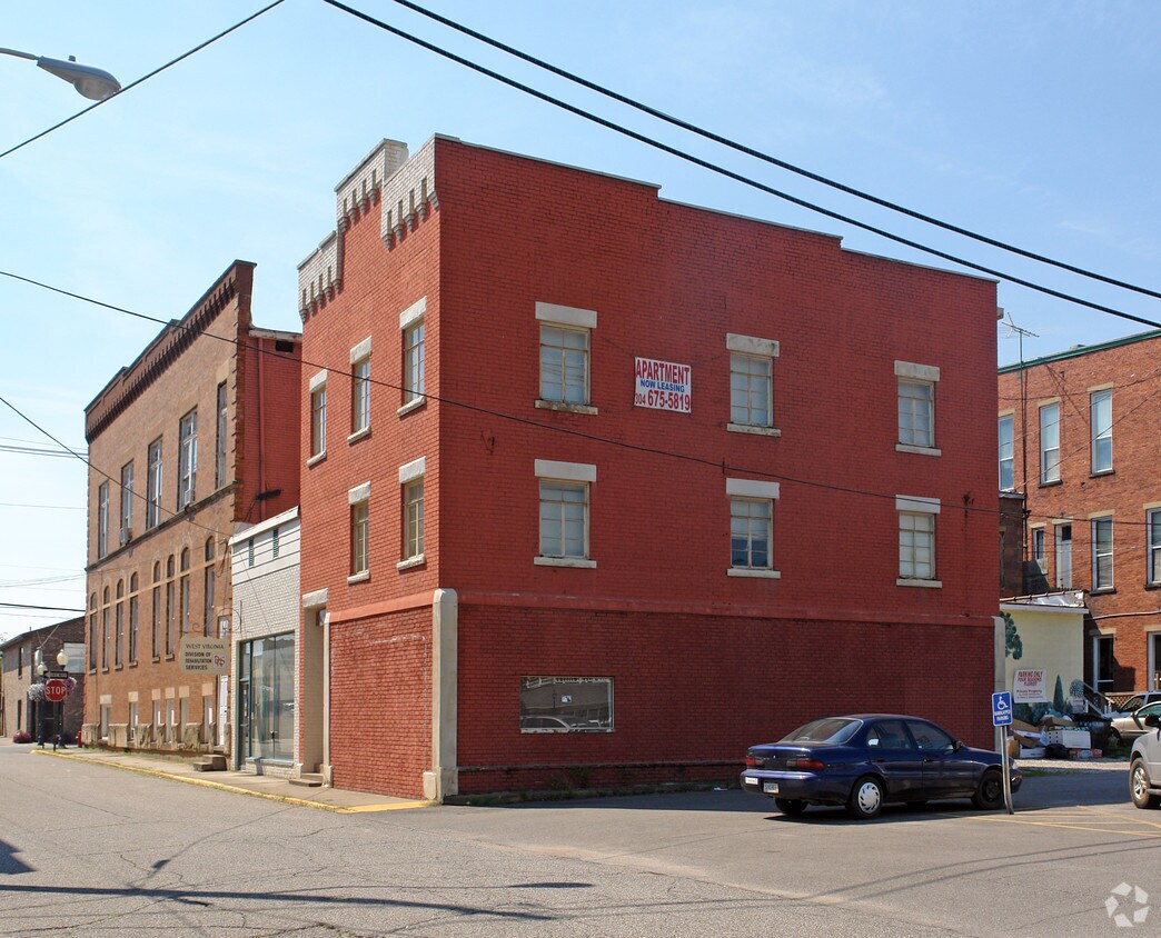 Building Photo - Rivers Edge Apartmets