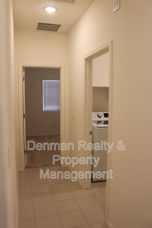 Foto del edificio - 288 W Tropical Dr