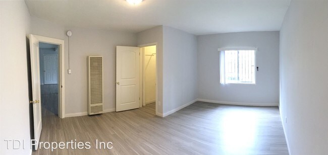 Building Photo - 1014 N El Centro Ave